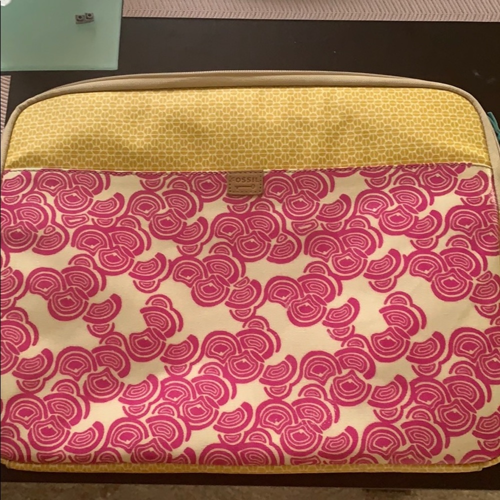 Fossil laptop sleeve